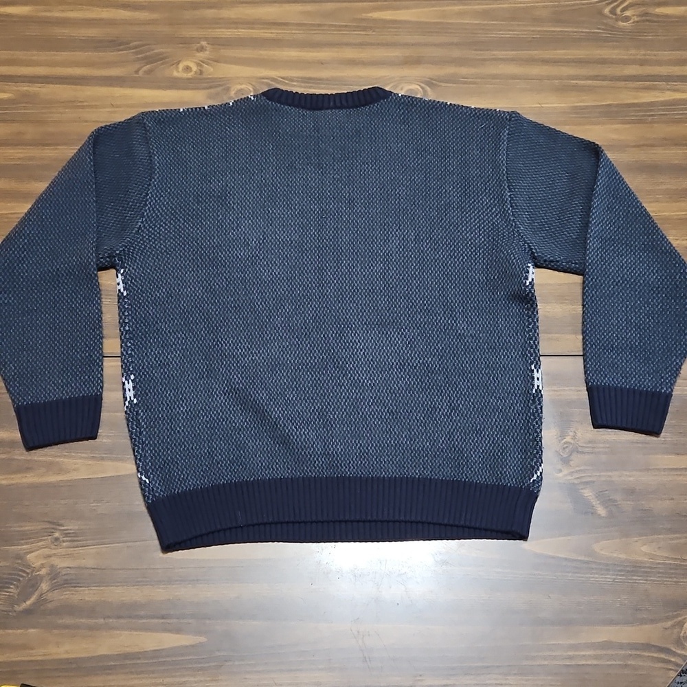 Vintage Diamond Pattern Sweater - Picture 4 of 12